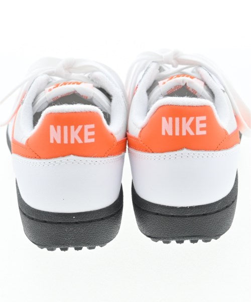 NIKE รองเท้าผ้าใบ