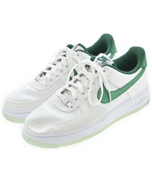 NIKE รองเท้าผ้าใบ