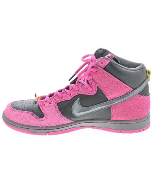 NIKE รองเท้าผ้าใบ