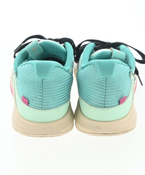 NIKE รองเท้าผ้าใบ