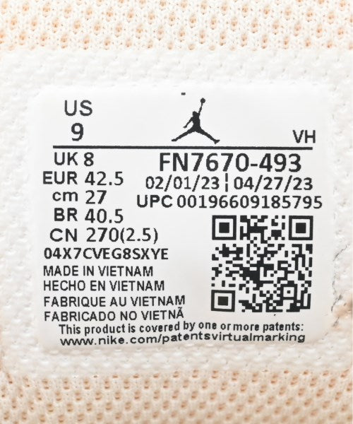 NIKE รองเท้าผ้าใบ