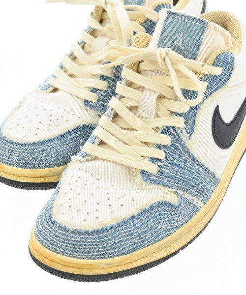 NIKE รองเท้าผ้าใบ