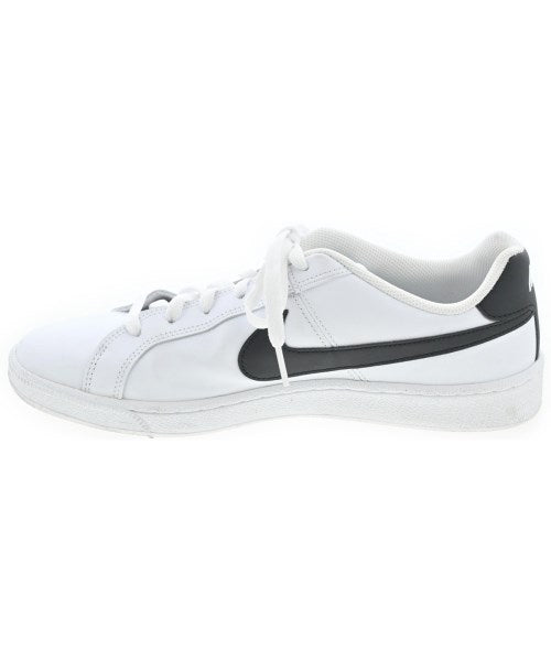 NIKE รองเท้าผ้าใบ