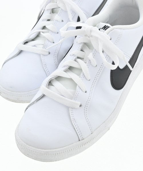 NIKE รองเท้าผ้าใบ