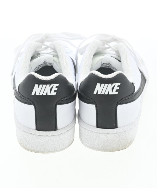NIKE รองเท้าผ้าใบ