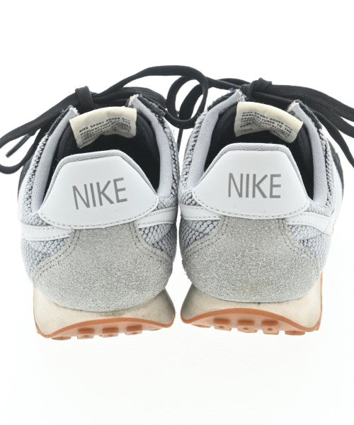 NIKE รองเท้าผ้าใบ