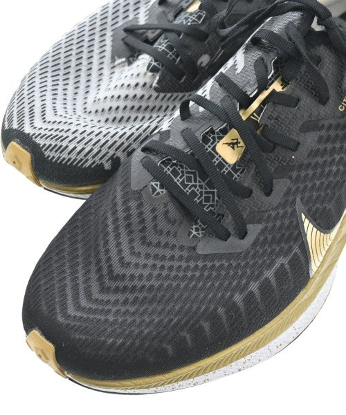 NIKE รองเท้าผ้าใบ