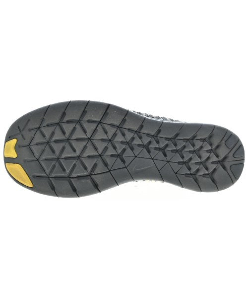 NIKE รองเท้าผ้าใบ