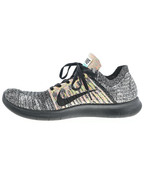 NIKE รองเท้าผ้าใบ