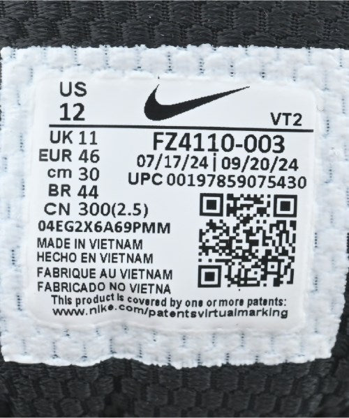 NIKE รองเท้าผ้าใบ