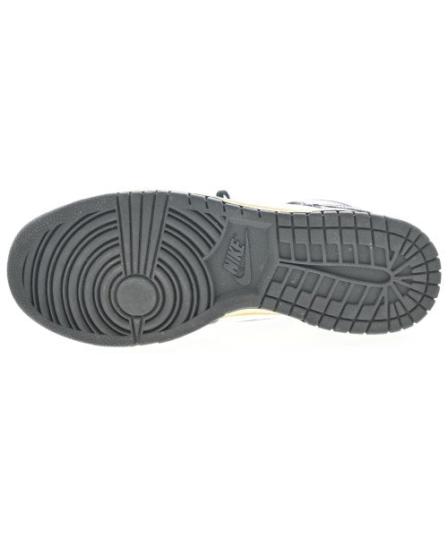 NIKE รองเท้าผ้าใบ
