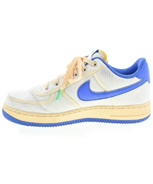 NIKE รองเท้าผ้าใบ