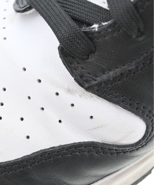 NIKE รองเท้าผ้าใบ