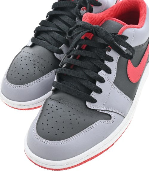 NIKE รองเท้าผ้าใบ