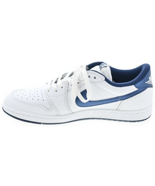 NIKE รองเท้าผ้าใบ