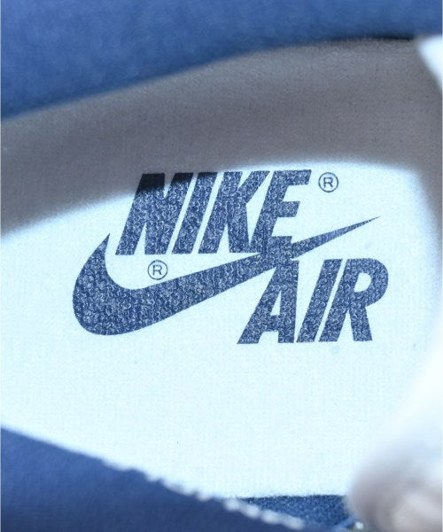 NIKE รองเท้าผ้าใบ