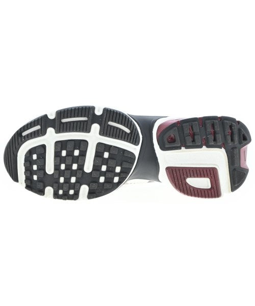 NIKE รองเท้าผ้าใบ