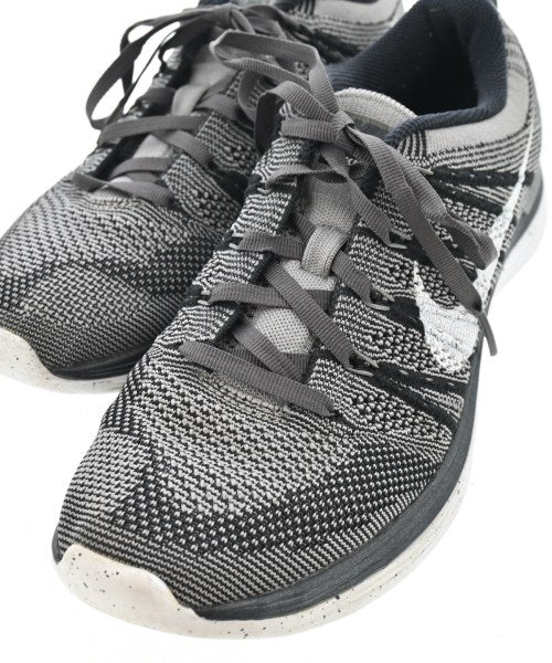 NIKE รองเท้าผ้าใบ