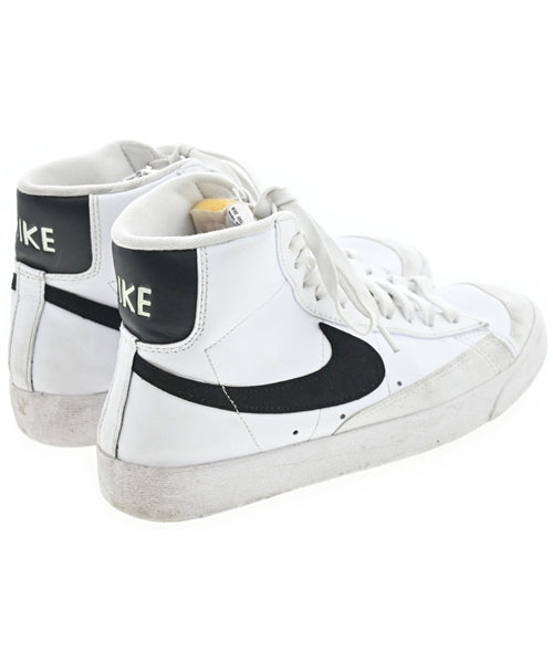 NIKE รองเท้าผ้าใบ