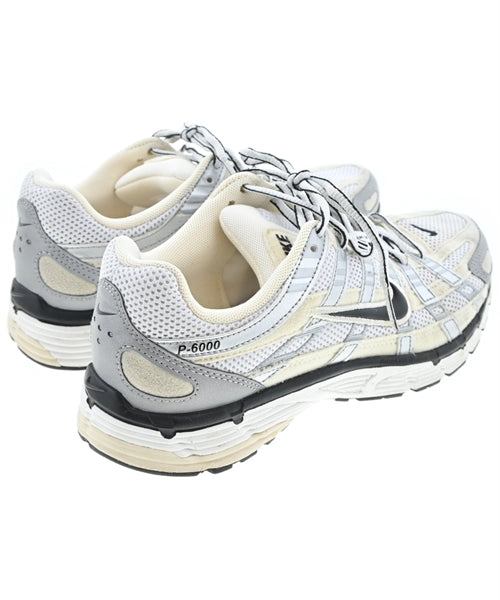 NIKE รองเท้าผ้าใบ