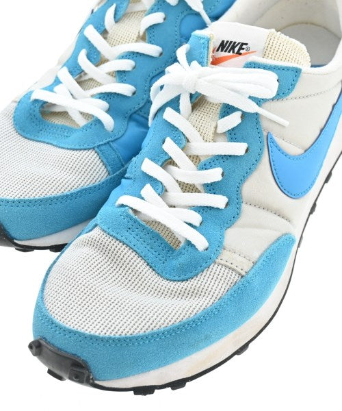 NIKE รองเท้าผ้าใบ