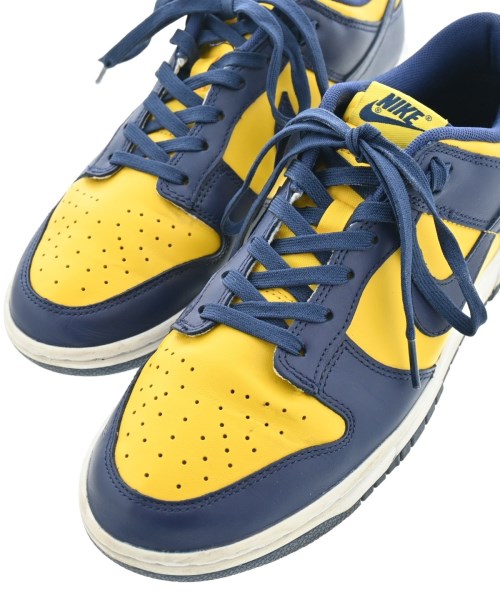 NIKE รองเท้าผ้าใบ