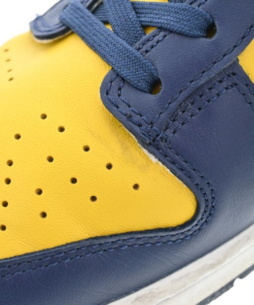 NIKE รองเท้าผ้าใบ