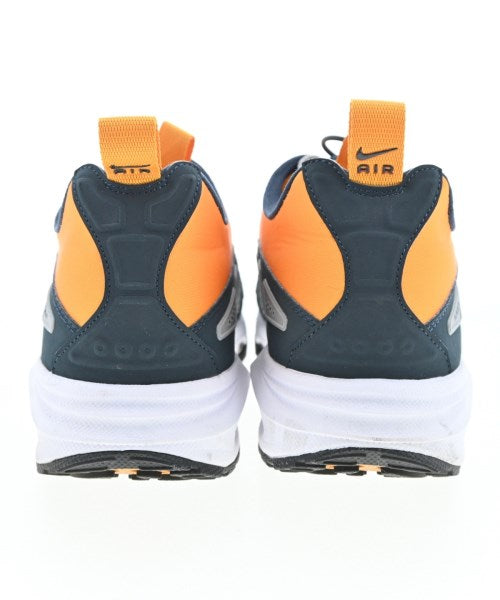 NIKE รองเท้าผ้าใบ