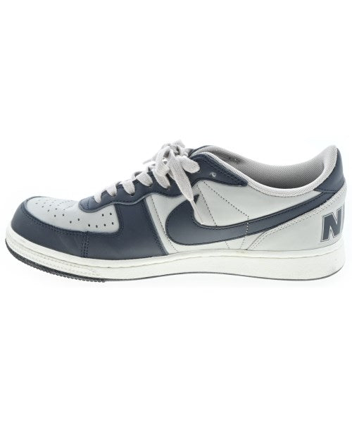 NIKE รองเท้าผ้าใบ