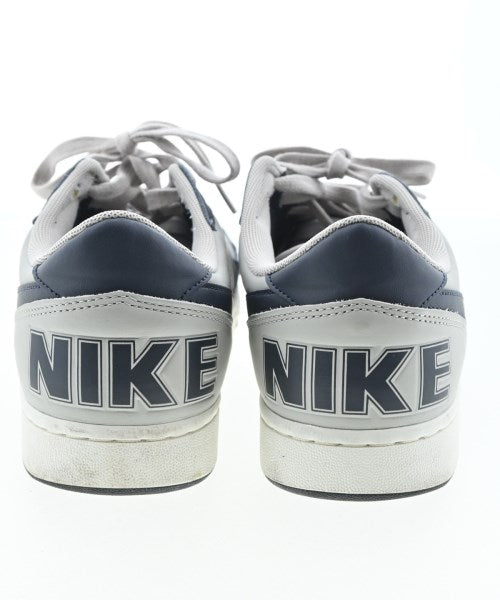 NIKE รองเท้าผ้าใบ