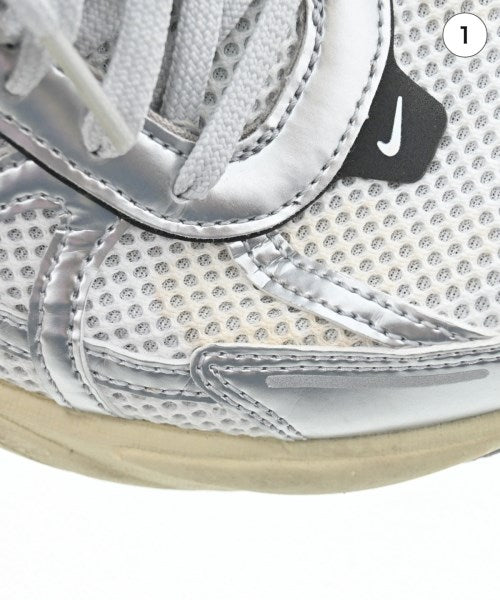 NIKE รองเท้าผ้าใบ