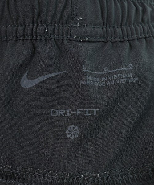 NIKE กางเกงขาสั้น