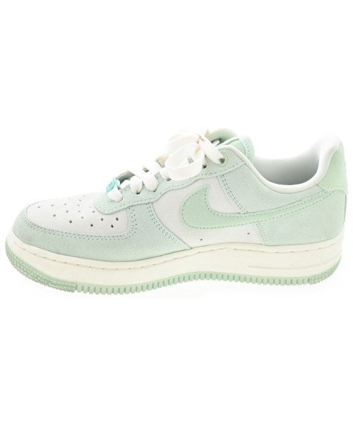 NIKE รองเท้าผ้าใบ