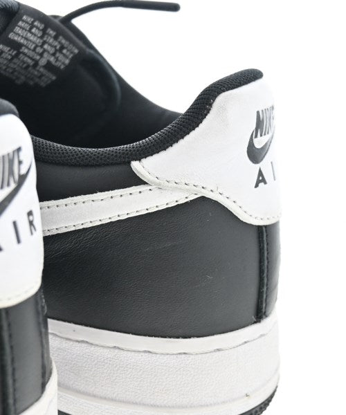 NIKE รองเท้าผ้าใบ