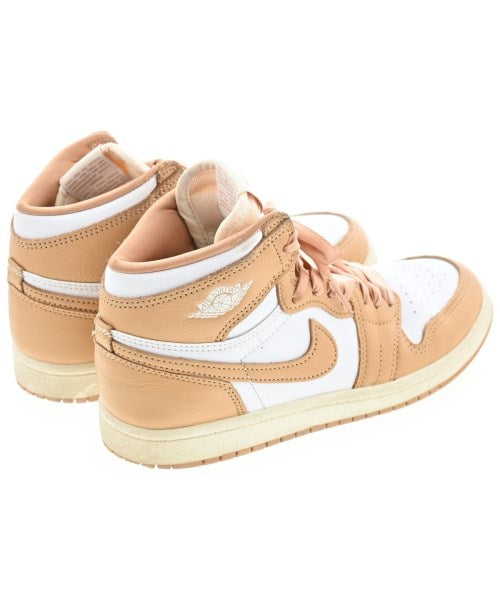 NIKE รองเท้าผ้าใบ