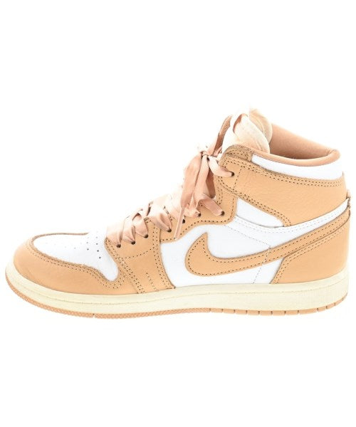 NIKE รองเท้าผ้าใบ