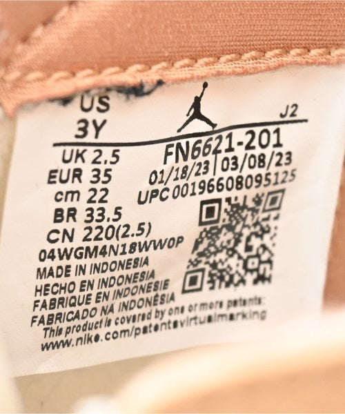 NIKE รองเท้าผ้าใบ