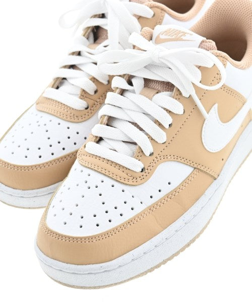 NIKE รองเท้าผ้าใบ