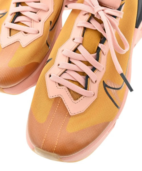 NIKE รองเท้าผ้าใบ