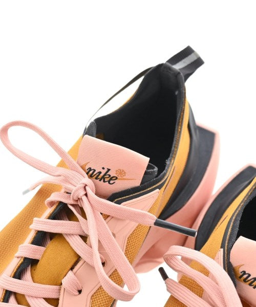 NIKE รองเท้าผ้าใบ