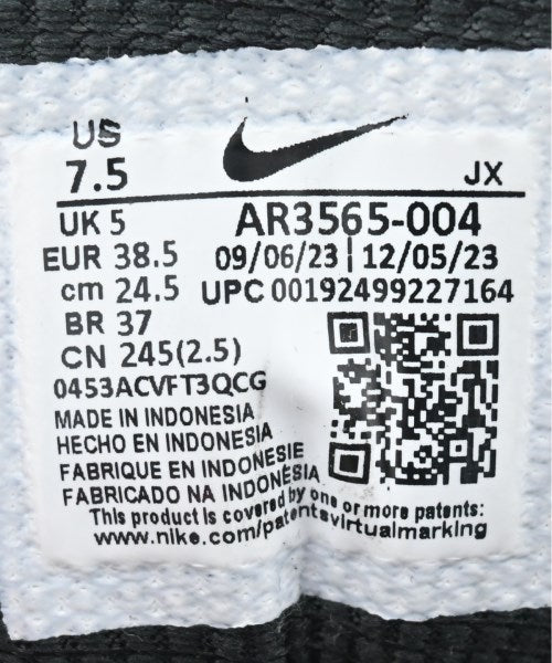 NIKE รองเท้าผ้าใบ