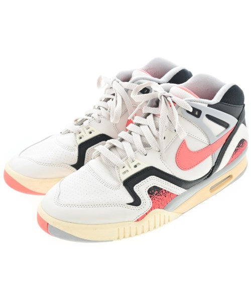 NIKE รองเท้าผ้าใบ