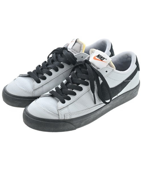 NIKE รองเท้าผ้าใบ