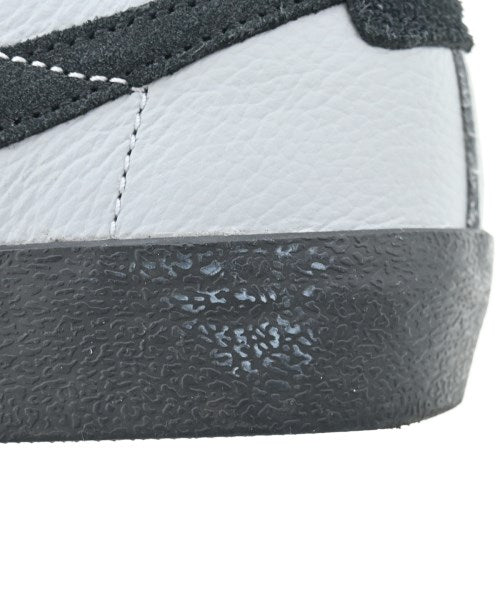 NIKE รองเท้าผ้าใบ