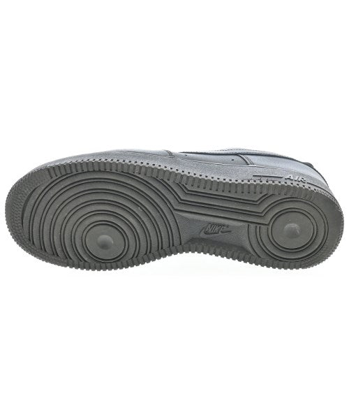 NIKE รองเท้าผ้าใบ