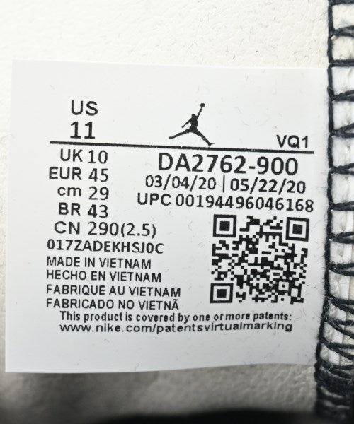 NIKE รองเท้าผ้าใบ