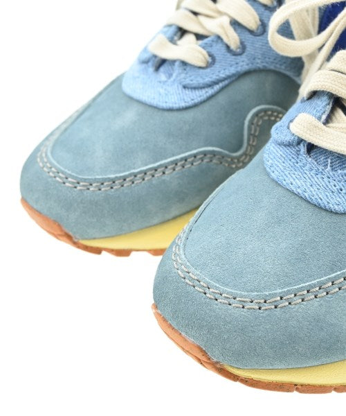 NIKE รองเท้าผ้าใบ