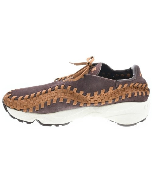 NIKE รองเท้าผ้าใบ