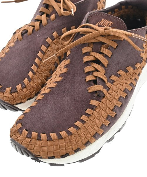 NIKE รองเท้าผ้าใบ