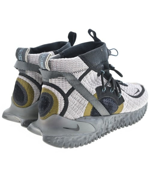 NIKE รองเท้าผ้าใบ